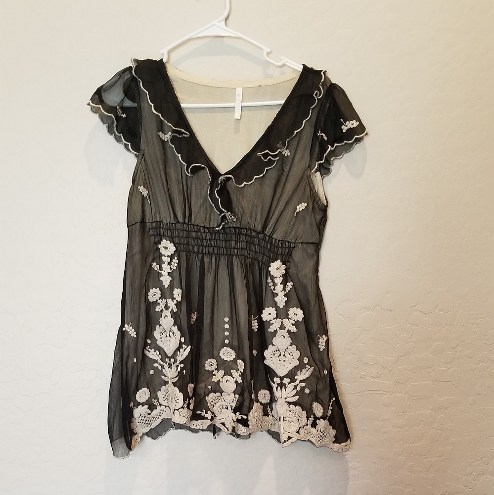 Vintage-Inspired Top